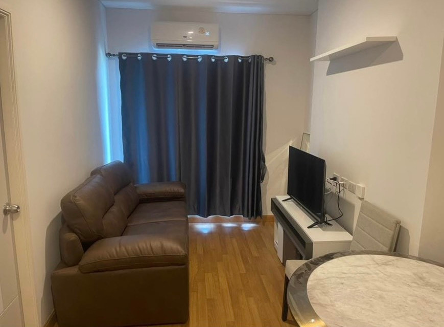 Room just available Lumpini Place Ratchada-Sathu