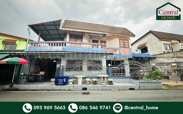 Semi-detached house, 64 square wah, Bua Thong Keha, Bang Bua Thong District, good location, can be traded, cheap price.