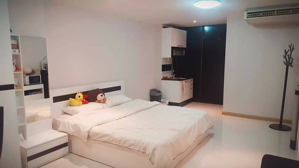 P-107375 — ขายคอนโดพร้อมผู้เช่า Ratchada City Condo รัชดา ใกล้ MRT สุทธิสาร ชั้น 9 ห้องสตูดิโอ เฟอร์ครบ แอร์ใหม่ ลงทุนรับค่าเช่าทันที 085-592-2897 Line: @easythaihome 
