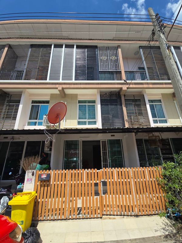 The best deal ! Townhouse 3rd floor for Sale at The firs thome wongwan - PrachaUthit76 