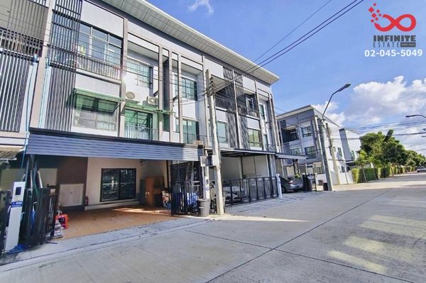 Townhome for sale, 3 floors, 21 sq m, Sammakorn Avenue, Ramintra-Wongwaen, near MRT Pink Line.