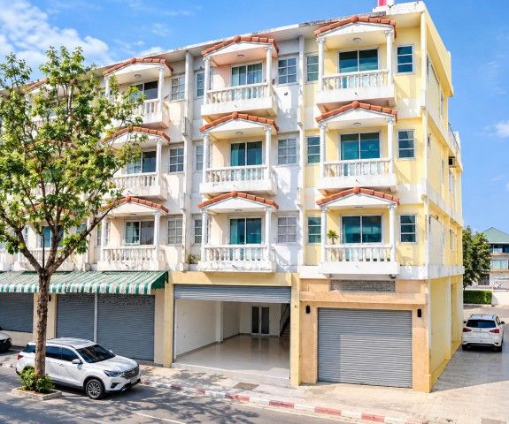 4-story corner townhouse located in the Phuttha Bucha featuring 3 bed 2 bath Situated just 1.0 km.f