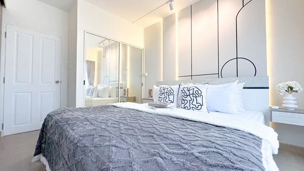 🦢Resort style condo Shady atmosphere big swimming pool On Nut location, convenient to travel ⛲️🌳