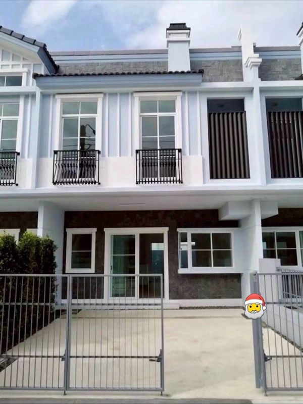 🏡✨ House for rent, Villaggio 2 Srinakarin-Bangna, 3 bedrooms, 3 bathrooms, Bang Kaeo, Bangna location, near Mega Bangna and IKEA Bangna, beautiful house, ready to move in 💰 Rent only 40,000 baht/month.