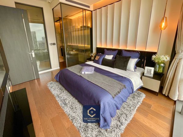 Corner Unit For Sale 2 Bedroom 2 Bathroom 85 Sq.m. View Sukhumvit BTS Linr