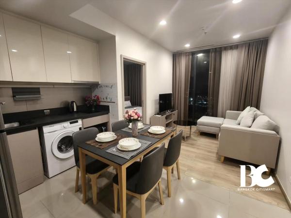 ให้เช่า 2 Bed 2 Bath 50 ตร.ม. ฝ้าสูง 2.7 ม. ใกล้ K Village พระราม 4 | OKA HAUS Sukhumvit 36 | 35,000 บาท/เดือน