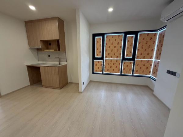 For Sale Condo , LIFE Charoennakhon - Sathorn , corner unit , wide frontage , newly renovated , Bang Lamphu Lang , Khlong San , Bangkok , CX-181927
