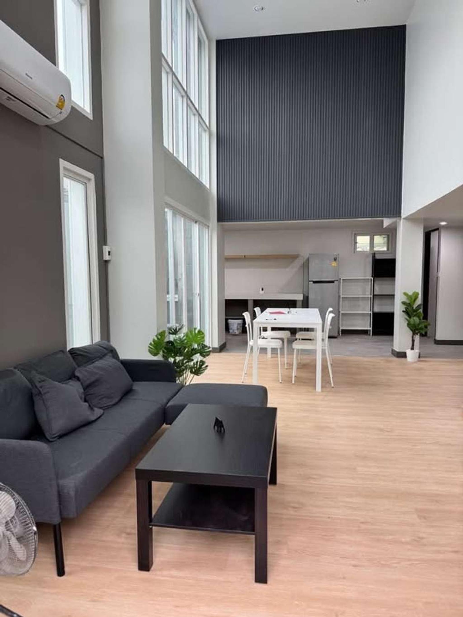 Townhouse, Soi Pridi Phanomyong 31 / 3 Bedrooms (FOR RENT) GNG331