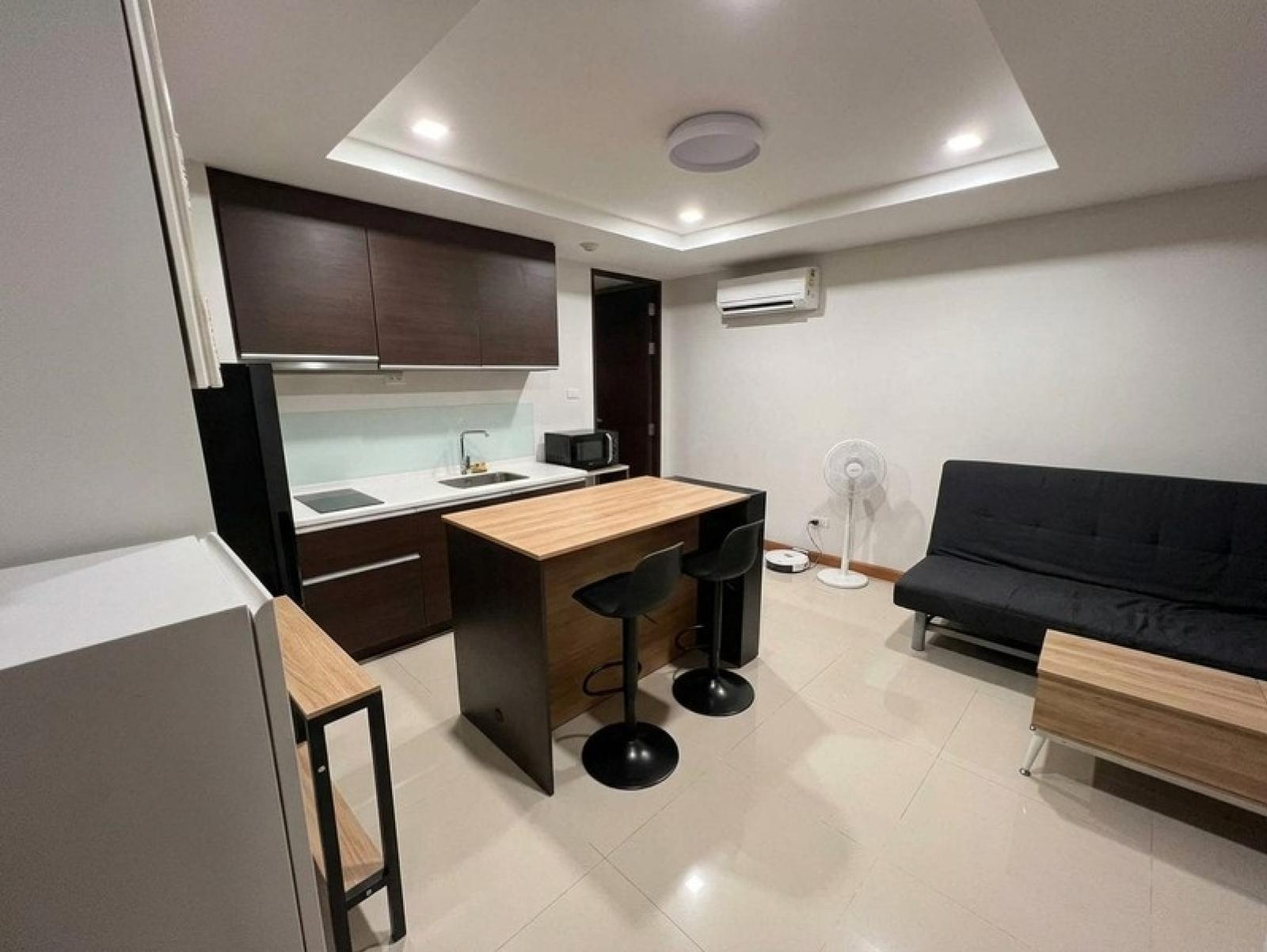 (A010673) J.W. City Ratchada 32