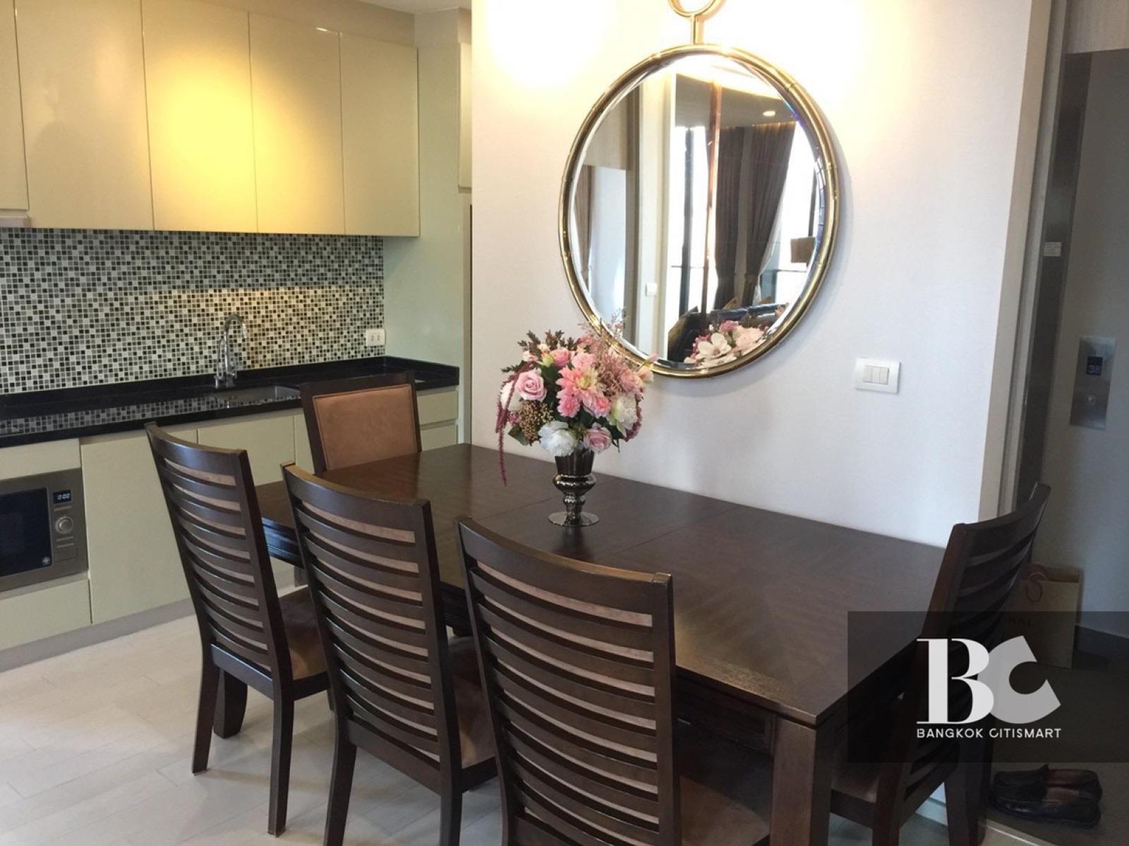 ให้เช่า 2 Bed 2 Bath 94 ตร.ม. ห้องกว้าง ใกล้ Mahatun Plaza | Noble Ploenchit | 75,000 บาท/เดือน