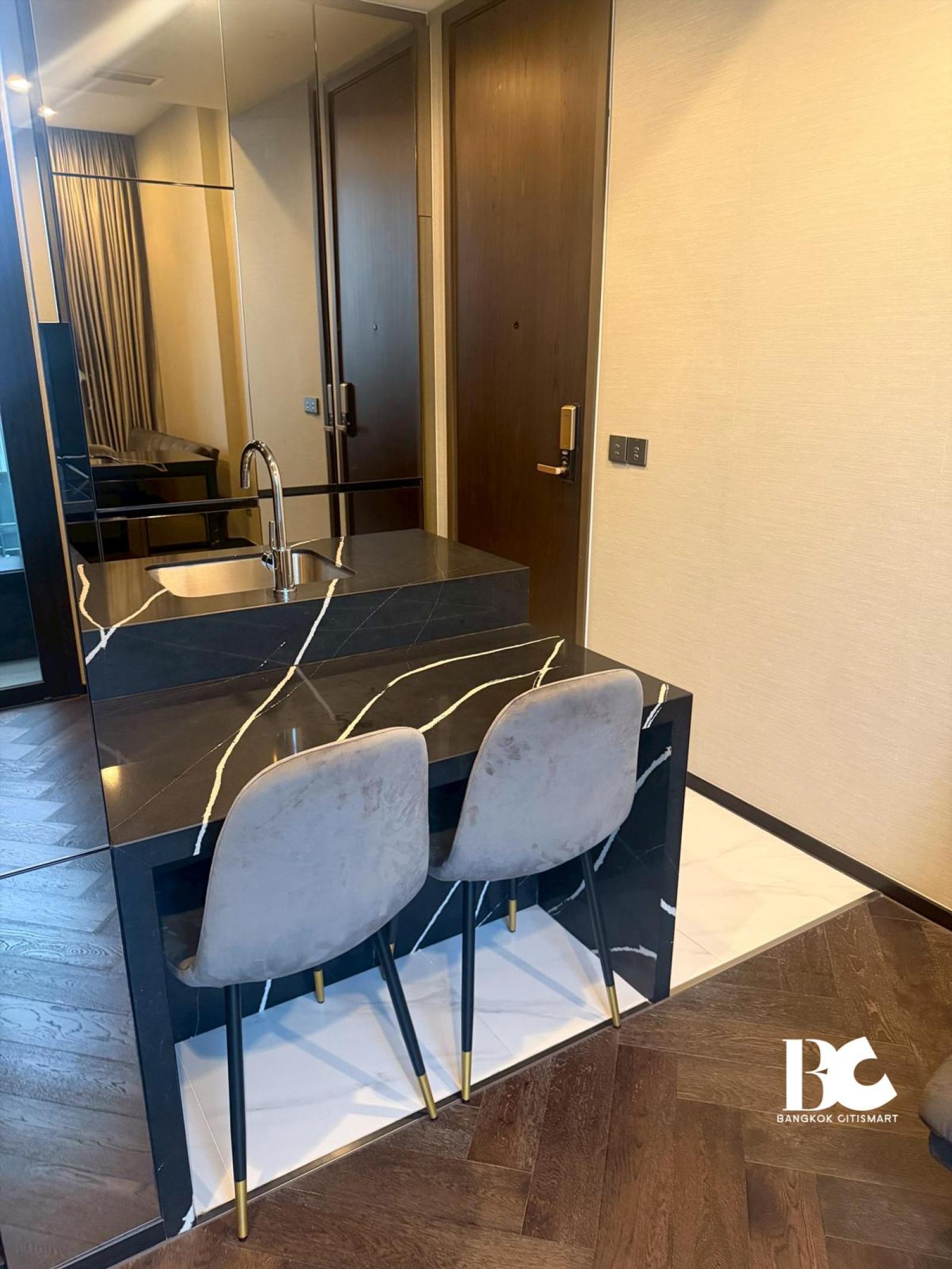 ให้เช่า 1 Bed 38 ตร.ม. ฝ้าสูง 3 ม. ใกล้ร.ร.นานาชาติ Trinity | The Esse Sukhumvit 36 | 42,000 บาท/เดือน – รูปที่ 3