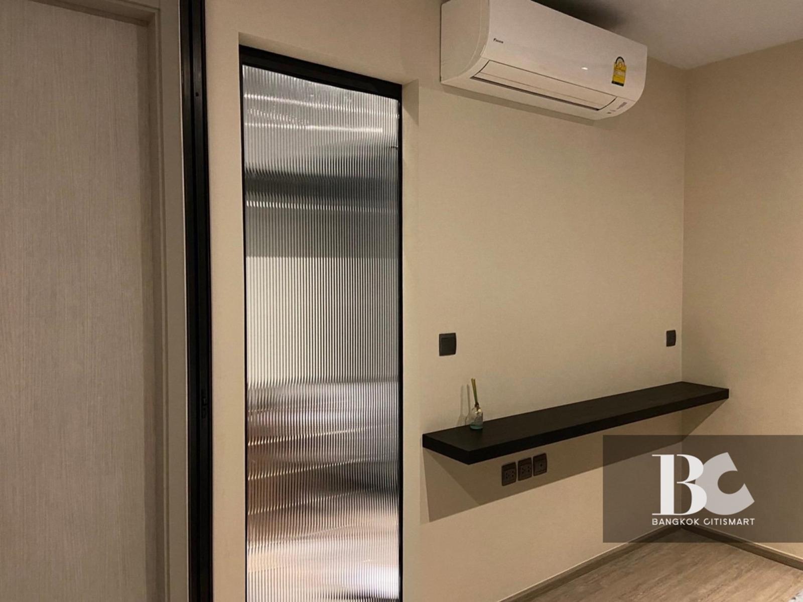 For rent 1 Bed 35 sq m. Smart Locker near BTS Ekkamai 280 m. | RHYTHM Ekkamai | 28,000 baht/month