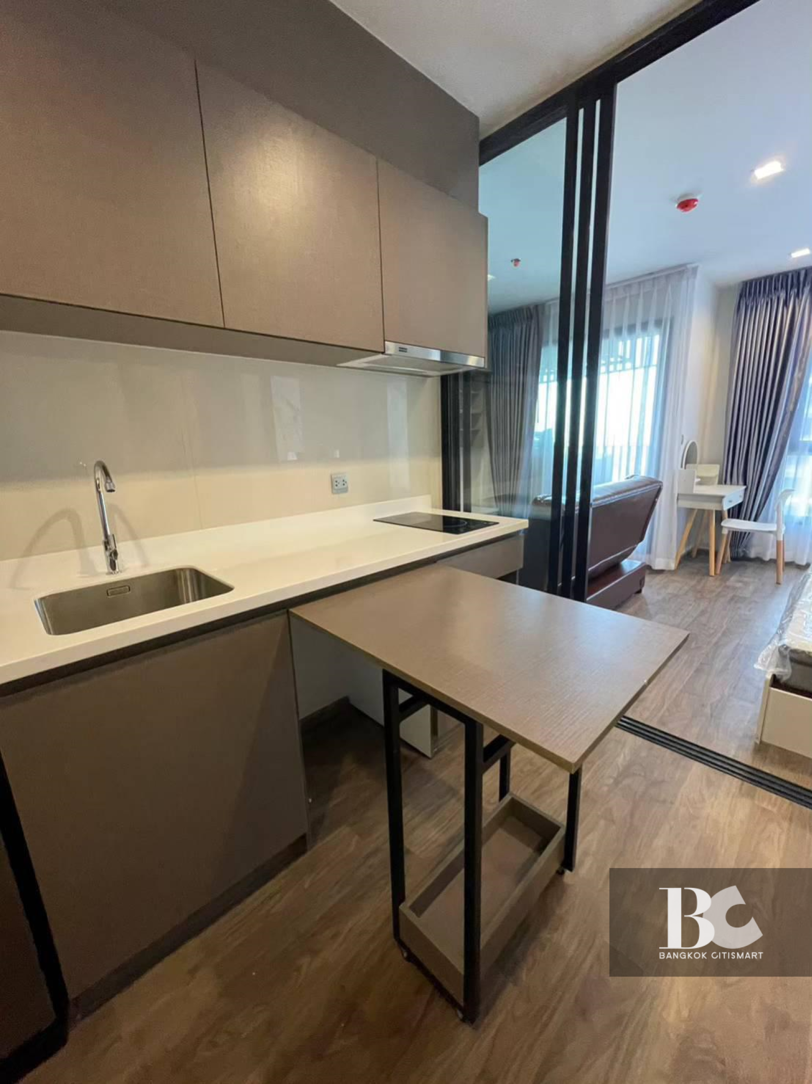 ให้เช่า 1 Bed 35.3 ตร.ม. ใกล้มหาวิทยาลัยเซนต์จอห์น ลาดพร้าว | Life Ladprao Valley | 21,000 บาท/เดือน