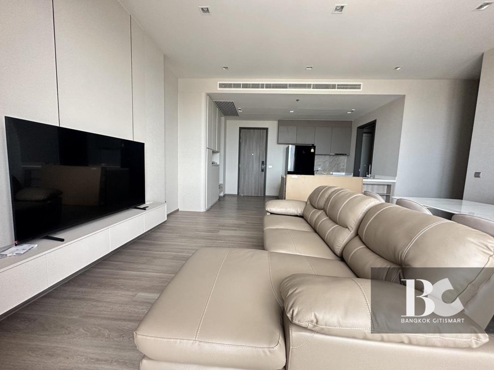For rent 2 Bed 108.08 sq m., ceiling height 3 m., near Chatrium | RHYTHM Charoenkrung Pavillion | 95,000 baht/month