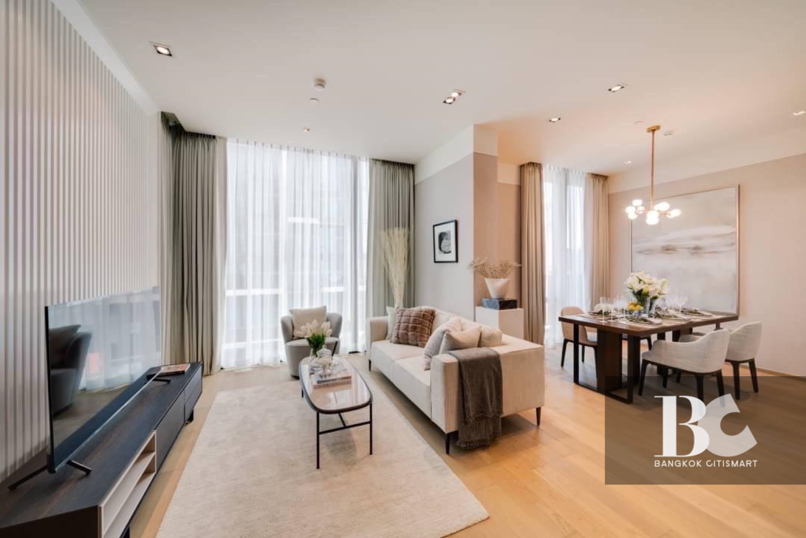 ให้เช่า 2 Bed 3 Bath 90 ตร.ม. ห้องรวม 2 ยูนิต ฝ้าสูง 3 ม. ชิดลม | 28 Chidlom | 98,000 บาท/เดือน – รูปที่ 3