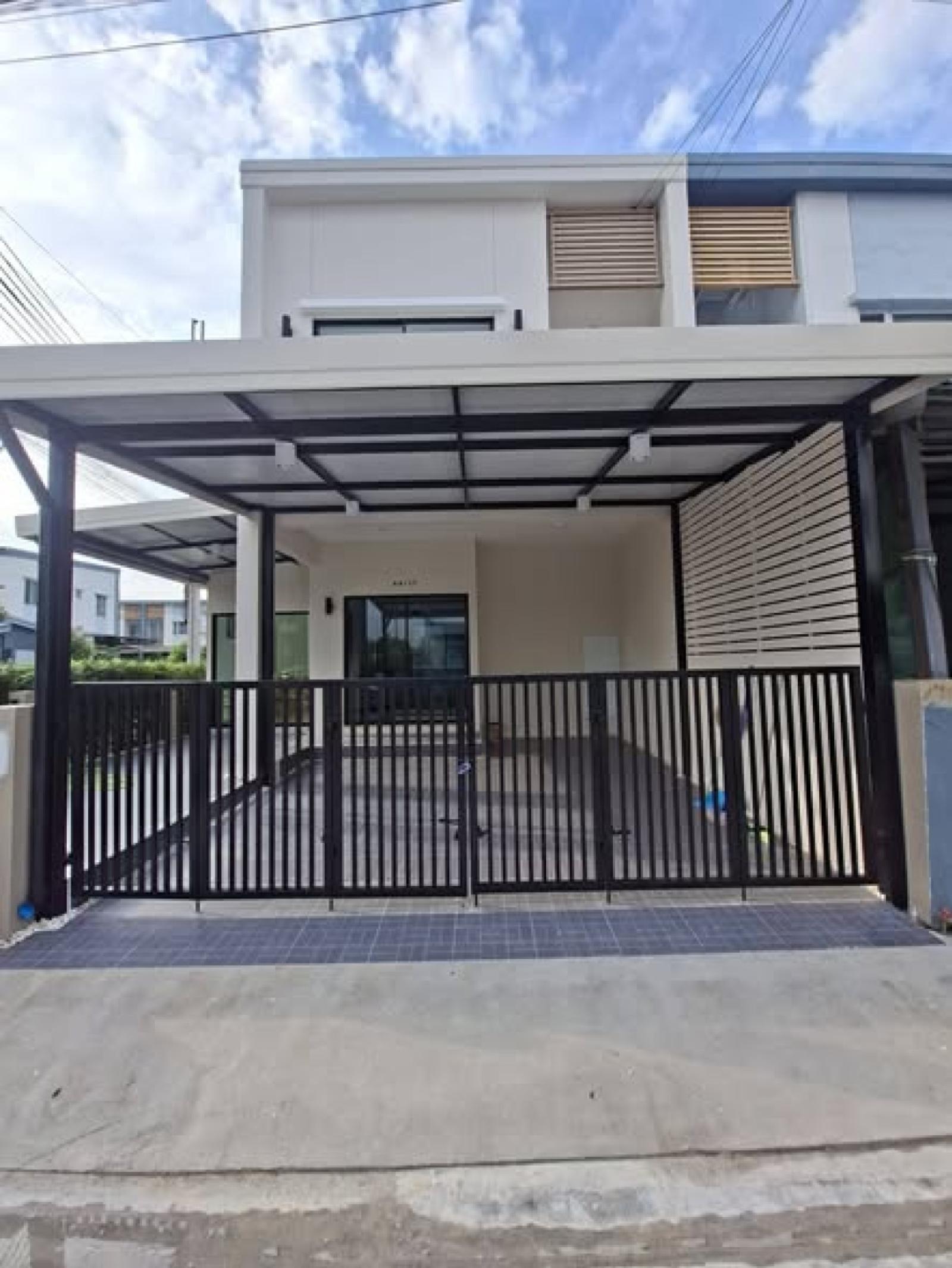 For Sale Townhouse/Townhome  , Baan Lumpini Townville Lat Pladuk - Bangpai Station , corner unit , newly renovated , Bang Rak Phatthana , Bang Bua Thong , Bangkok , CX-182351 (S)