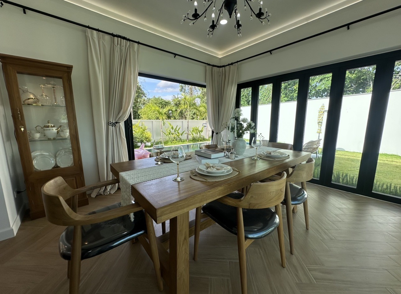 Own a New Luxury 4BR Pool Villa in Chiang Mai | 359 sqm Hang Dong Retreat – รูปที่ 3