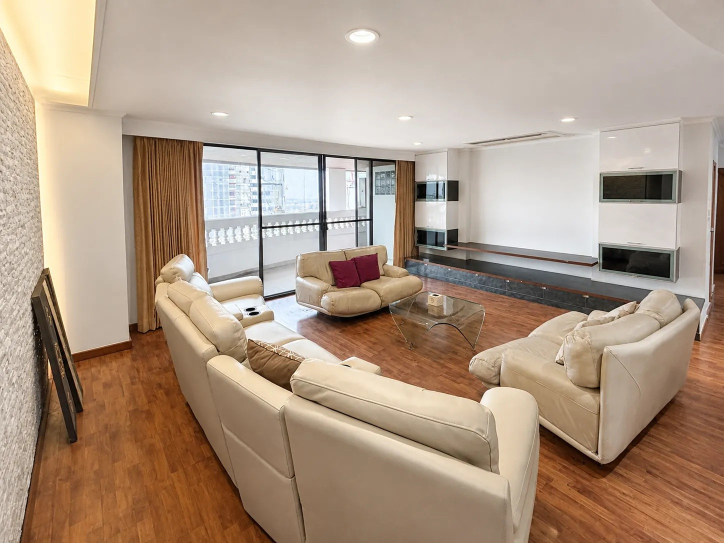 For sale: The Regency Condominium, Penthouse room, size 350 sq m, 4 bedrooms, 5 bathrooms, cheapest price in the building. – รูปที่ 2