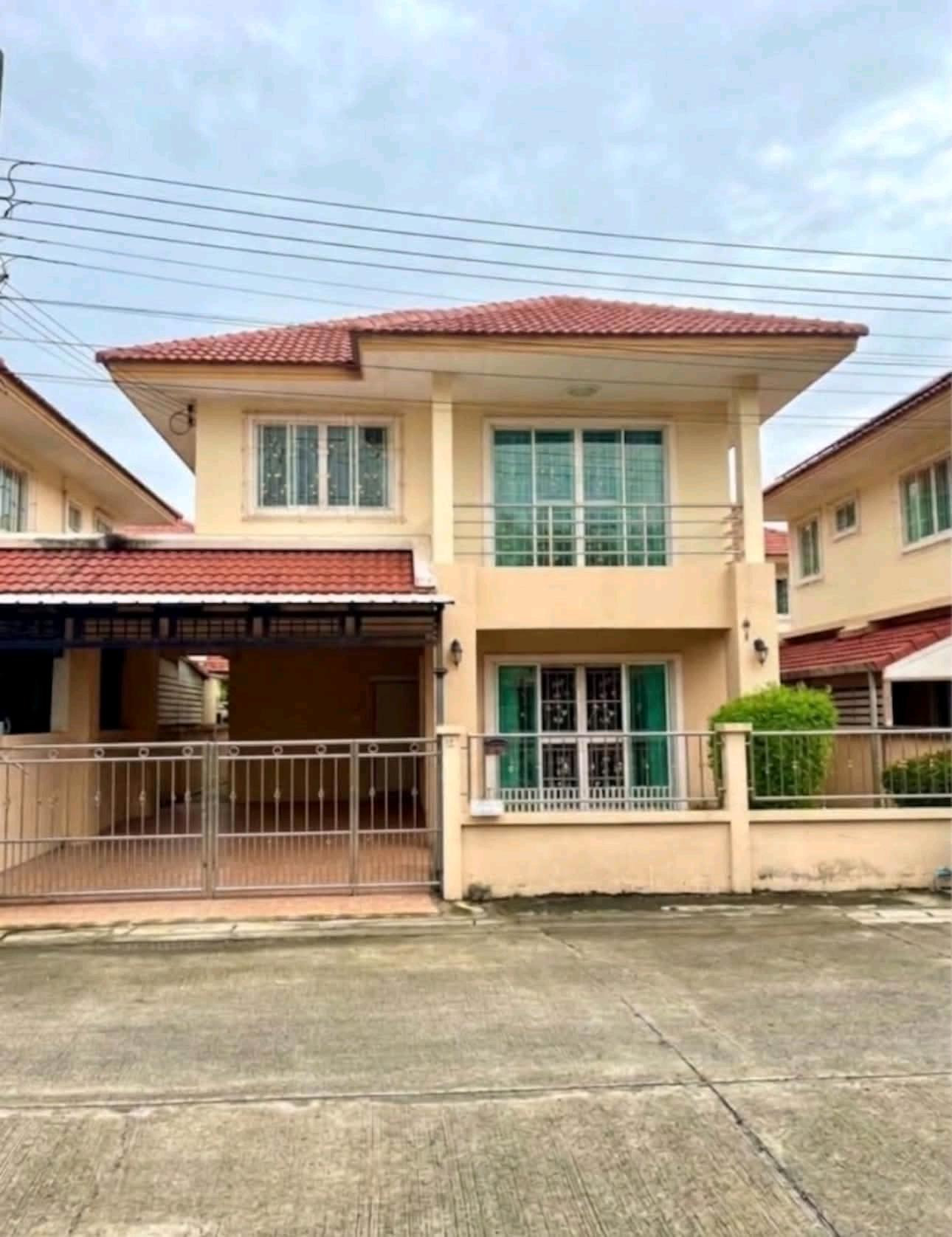 บ้านแฝดใกล้ MEGA BANGNA ✨🏡 🐶 ยินดีต้อนรับสัตว์เลี้ยง หากจดทะเบียนบริษัท เพิ่ม 3,000 บาท/เดือนทำเลบางแก้ว เดินทางสะดวก เชื่อมต่อบางนา–ตราด ศรีนครินทร์ และทางด่วนได้หลายเส้นทาง ใกล้ห้าง โรงเรียน และโรงพยาบาล 🛍️🚗 