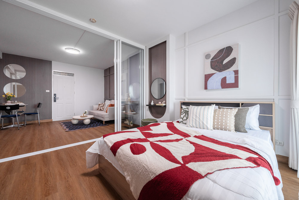 🏢✨ Urgent Sale: Supalai Park Srinakarin Spacious 37 sq.m. condo for only 1.59 million THB! ✨