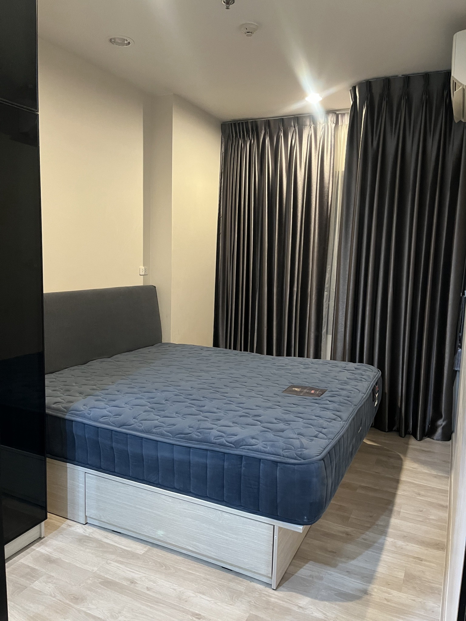 (Code R335) For rent niche mono mega space bangna: Niche Mono Mega Space (Code R335) For rent niche mono mega space bangna: Niche Mono Mega Space