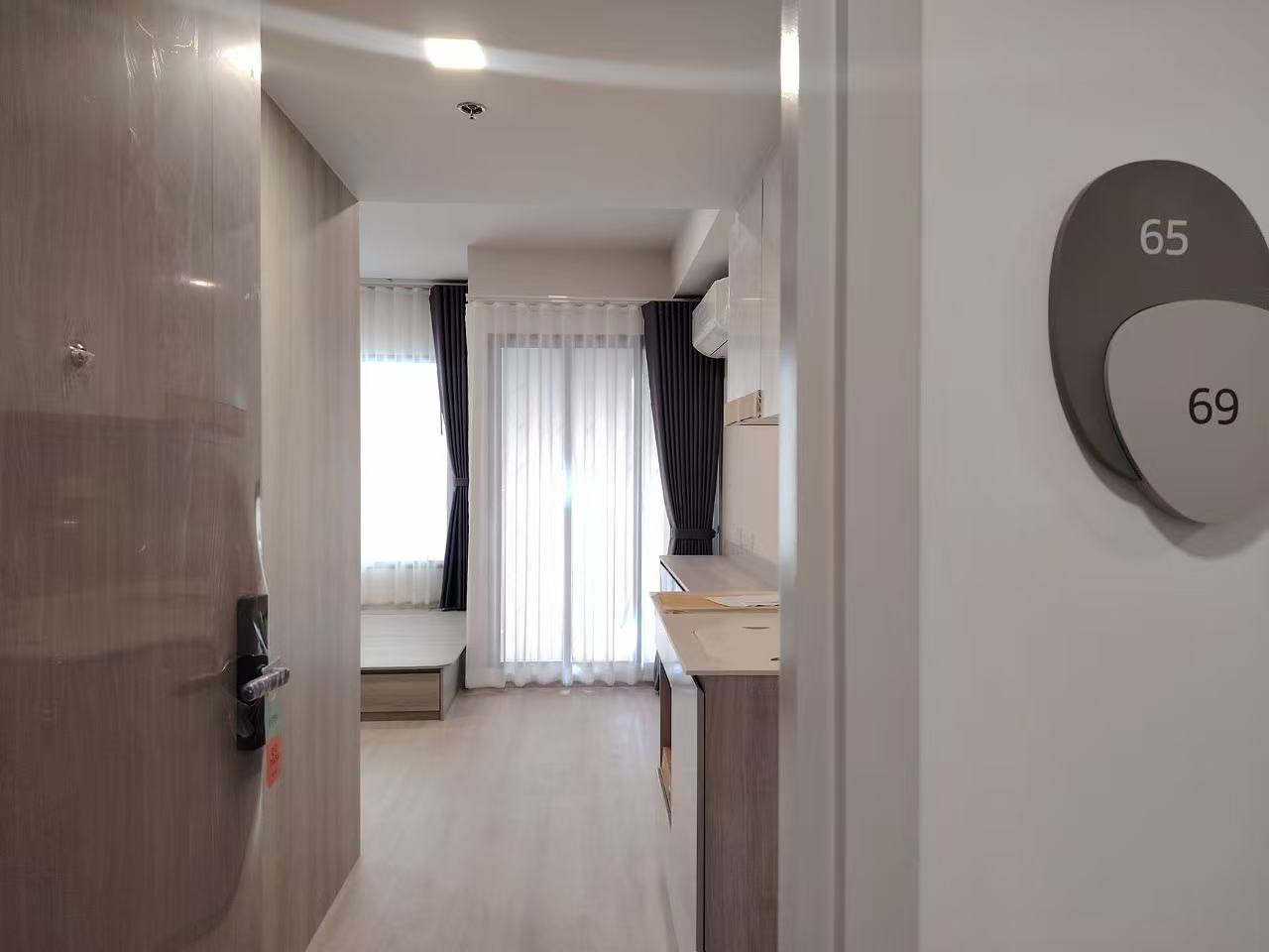 Cobe Ratchada - Rama 9 | Building A 10th Floor Brand New Studio Unit (With Shuttle Bus & Sky Lounge)14,000 THB / Month Cobe Ratchada - Rama 9 | Building A 10th Floor Brand New Studio Unit (With Shuttle Bus & Sky Lounge)14,000 THB / Month