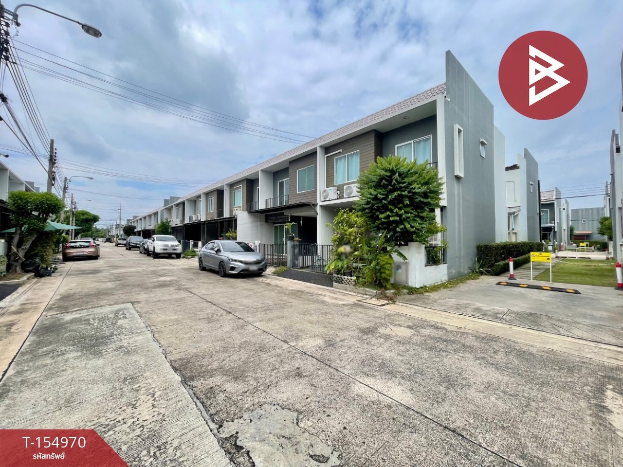 Townhouse for sale Areeya Village The Colors Phase 3 Wongwaen-Ramintra Bangkok – รูปที่ 2