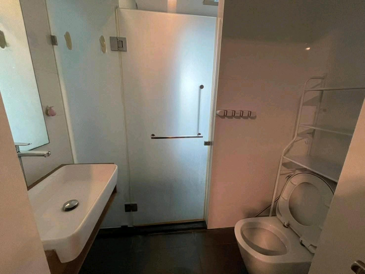 ✨ Condo in a potential location Near Asoke-Ratchada area, convenient travel, good size room. – รูปที่ 4