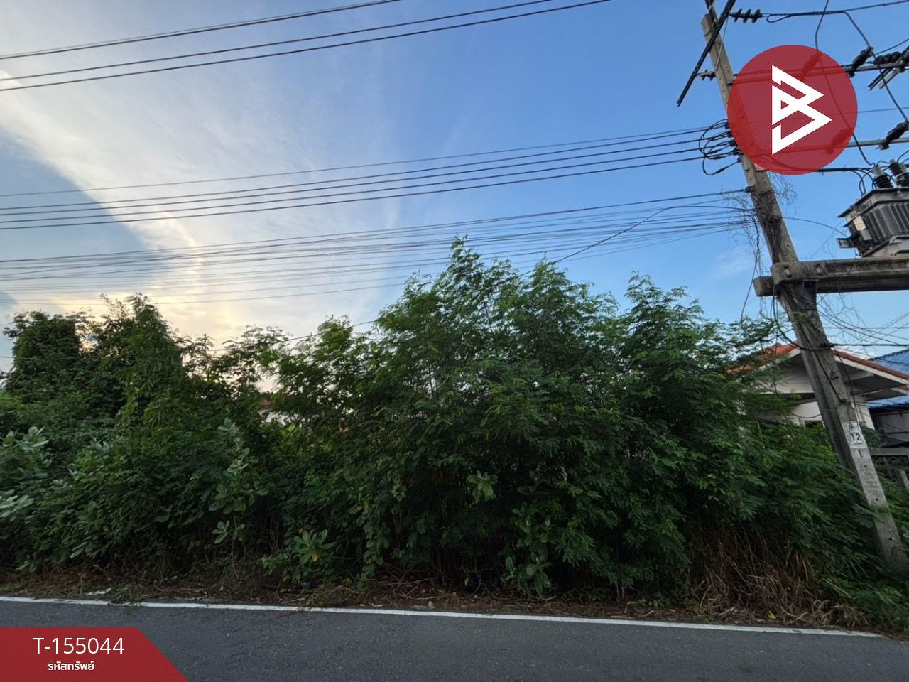 Beautiful plot of land for sale, area 63 sq m, Soi Lam Pho 41, Nonthaburi, good location.