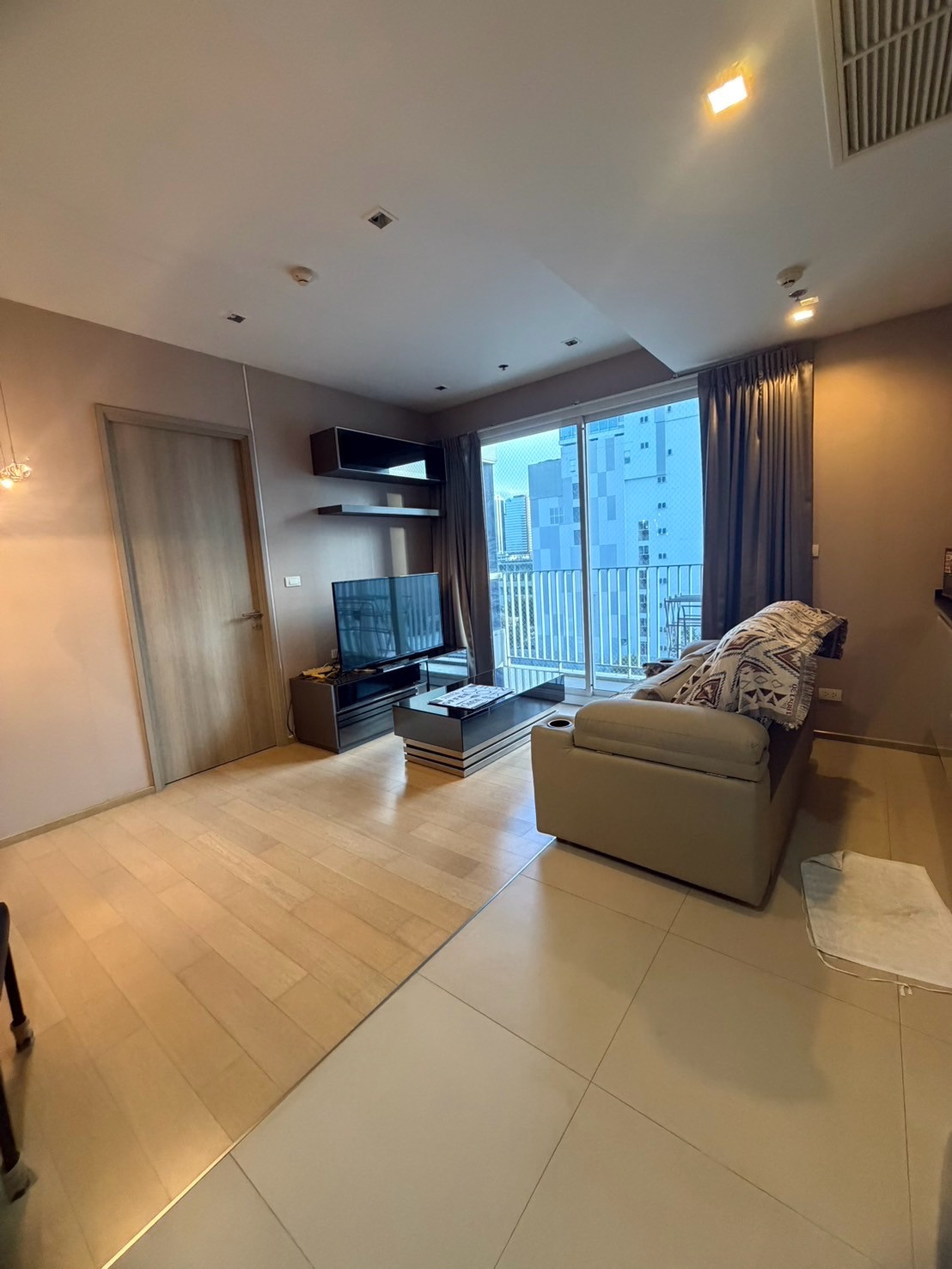 HQ Thonglor 1 bed to rent and to sell HQ Thonglor 1 bed to rent and to sell