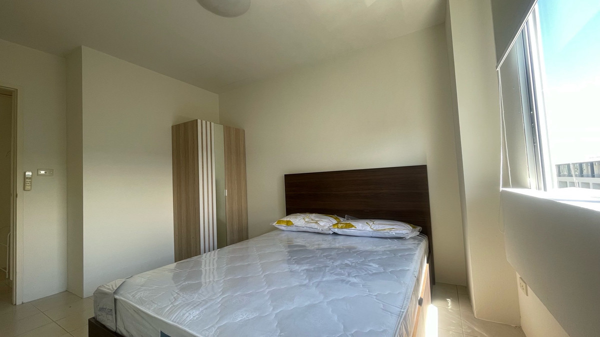 (Code R329) For rent the parkland bangna: The Parkland Bangna.