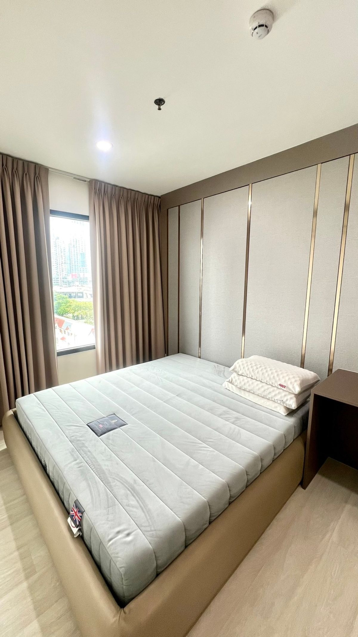 🔥ขายด่วน ราคาถูกมาก คอนโด Life Asoke - 2Bedrroms 2Bathrooms - ทิศเหนือแดดไม่ร้อน เงียบสงบ ห้องมุม ติดMRTเพชรบุรีและ APL 🏡พร้อมเข้าอยู่ ไม่ติดผู้เช่า