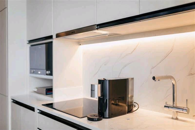 ASHTON SILOM  คอนโดหรูใจกลางสีลม ห้อง 2 ห้องนอน วิวเมือง ชั้น 20 ตกแต่งสไตล์ Modern Luxury พร้อมอ่างอาบน้ำและ Onsen กลางแจ้ง! สัมผัสการใช้ชีวิตเหนือระดับใจกลางย่านธุรกิจสีลม ห้องกว้าง 75 ตร.ม. ดีไซน์สวย เฟอร์นิเจอร์ครบ – รูปที่ 4