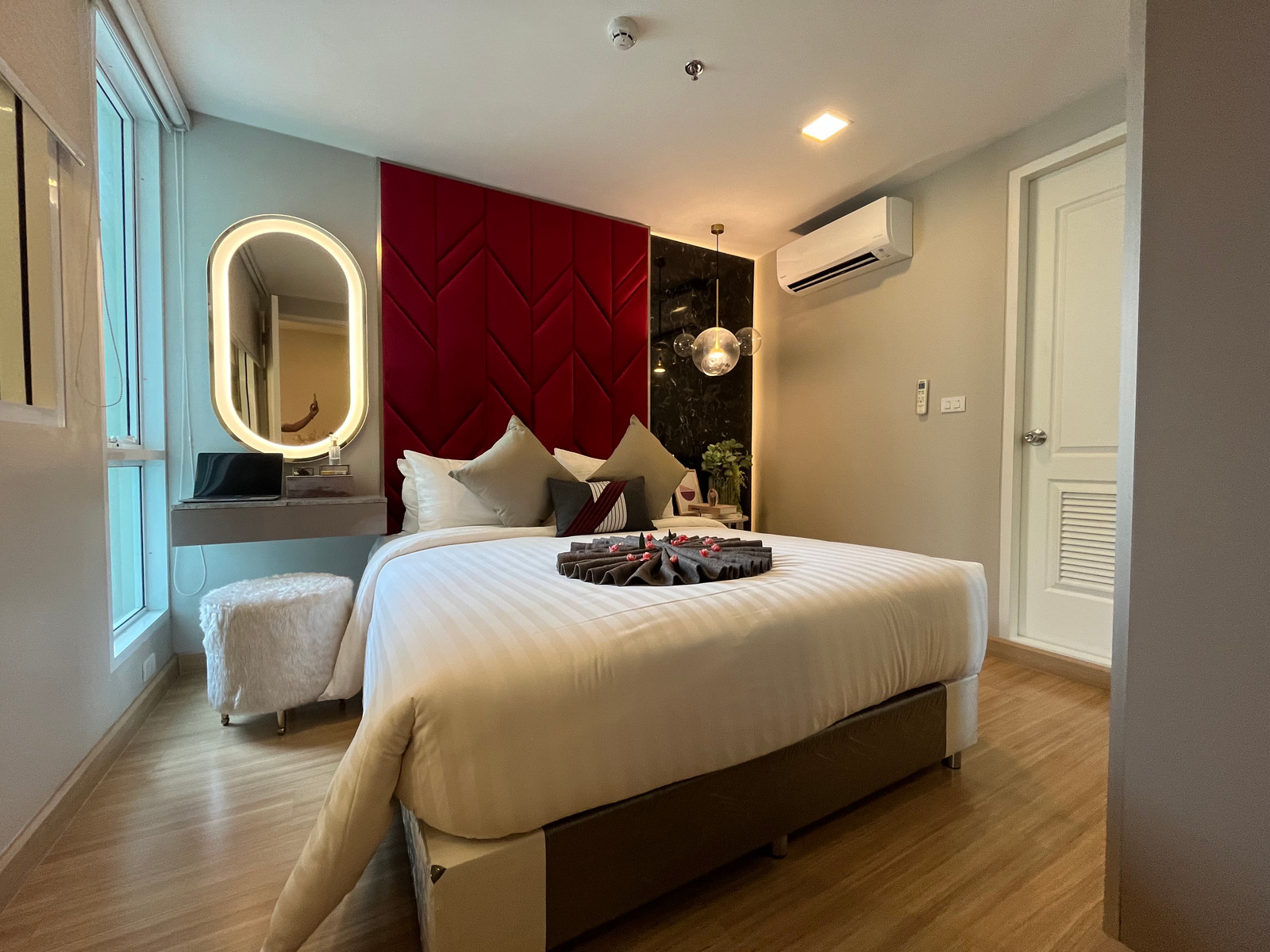 🔥 Selling sample room Fully decorated and ready to move in! Bless Residence Ekkamai (Bless Residence Ekkamai) 1ฺB1B pool view 5.34 MB 087-808-3690 🔥 Selling sample room Fully decorated and ready to move in! Bless Residence Ekkamai (Bless Residence Ekkamai) 1ฺB1B pool view 5.34 MB 087-808-3690