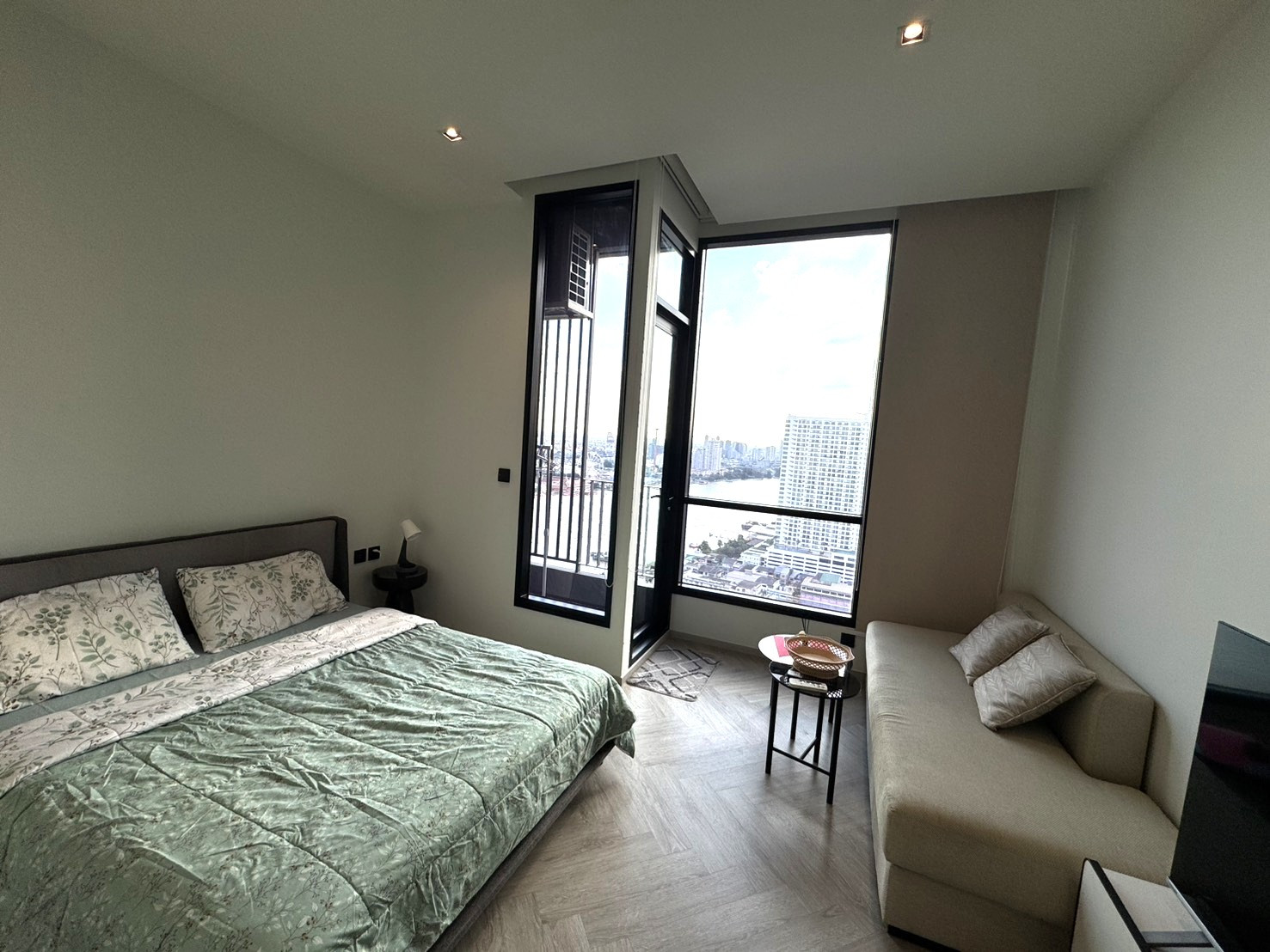 Urgent for rent!! Building B, river view, near BTS Krung Thonburi / ready to move in 20 Nov. 26✨Chapter Charoennakon-Riverside – รูปที่ 2
