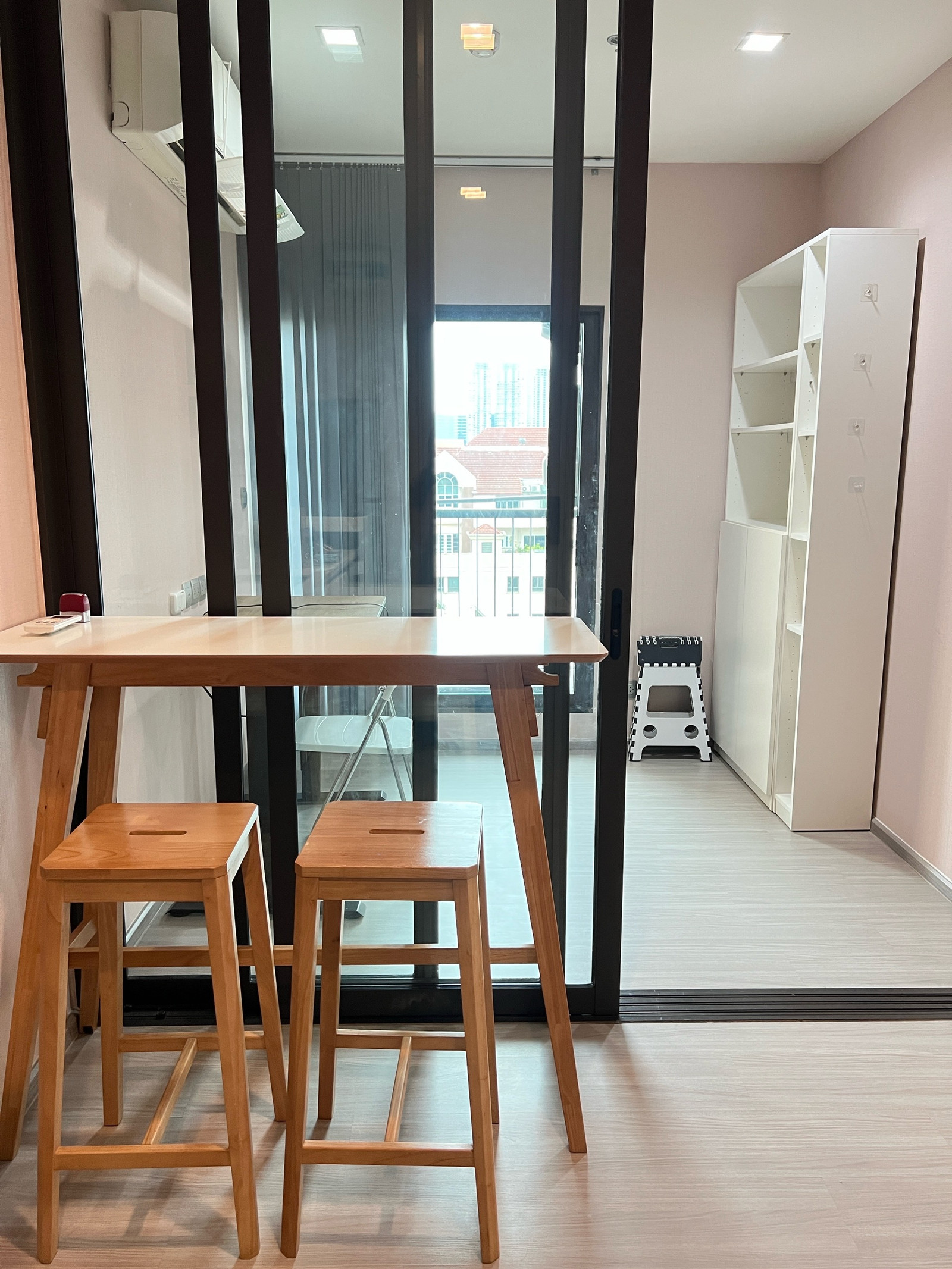 Life Sukhumvit62 มีห้องแยกสำหรับทำงาน หรือทำเป็น2ห้องนอน – รูปที่ 3