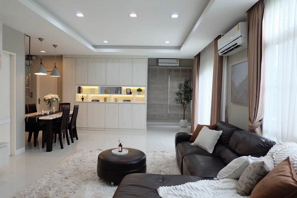 [ให้เช่า] หมู่บ้าน มัณฑนา 2 บางนา กม.7 / 4 ห้องนอน 5 ห้องน้ำ / 86 ตรว. 222 ตรม. **90,000** บ้านเดี่ยวโครงการหรูตกแต่งสวย เฟอร์นิเจอร์และเครื่องใช้ไฟฟ้าจัดเต็ม สังคมดี เดินทางสะดวก เพียง 5 นาทีจากห้างเมกาบางนา – รูปที่ 2