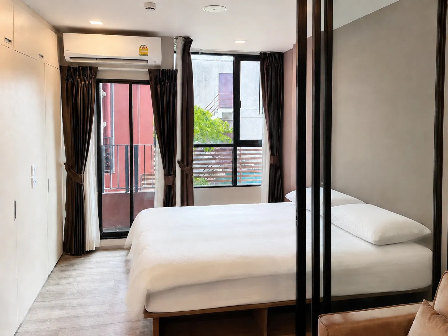 ขาย Brown Condo พหลโยธิน 67 (ติดรถไฟฟ้า BTS สายหยุด) ห้องขนาด 24.33 ตร.ม. 1 ห้องนอน 1 ห้องน้ำ ตกแต่ง พร้อมอยู่  – รูปที่ 4