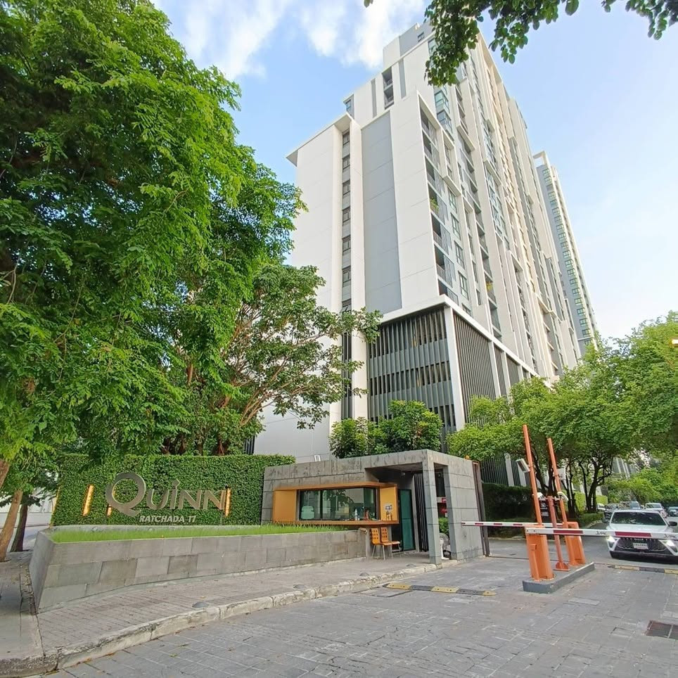 ขายคอนโด Quinn Condo (ควินน์ คอนโดมิเนียม) 34 ตร.ม. 1 นอน 1 น้ำ ชั้น 14 ใกล้ MRT สุทธิสาร 400 ม. | For Sale 1 Bed 1 Bath 34 sqm, 14th floor ขายคอนโด Quinn Condo (ควินน์ คอนโดมิเนียม) 34 ตร.ม. 1 นอน 1 น้ำ ชั้น 14 ใกล้ MRT สุทธิสาร 400 ม. | For Sale 1 Bed 1 Bath 34 sqm, 14th floor