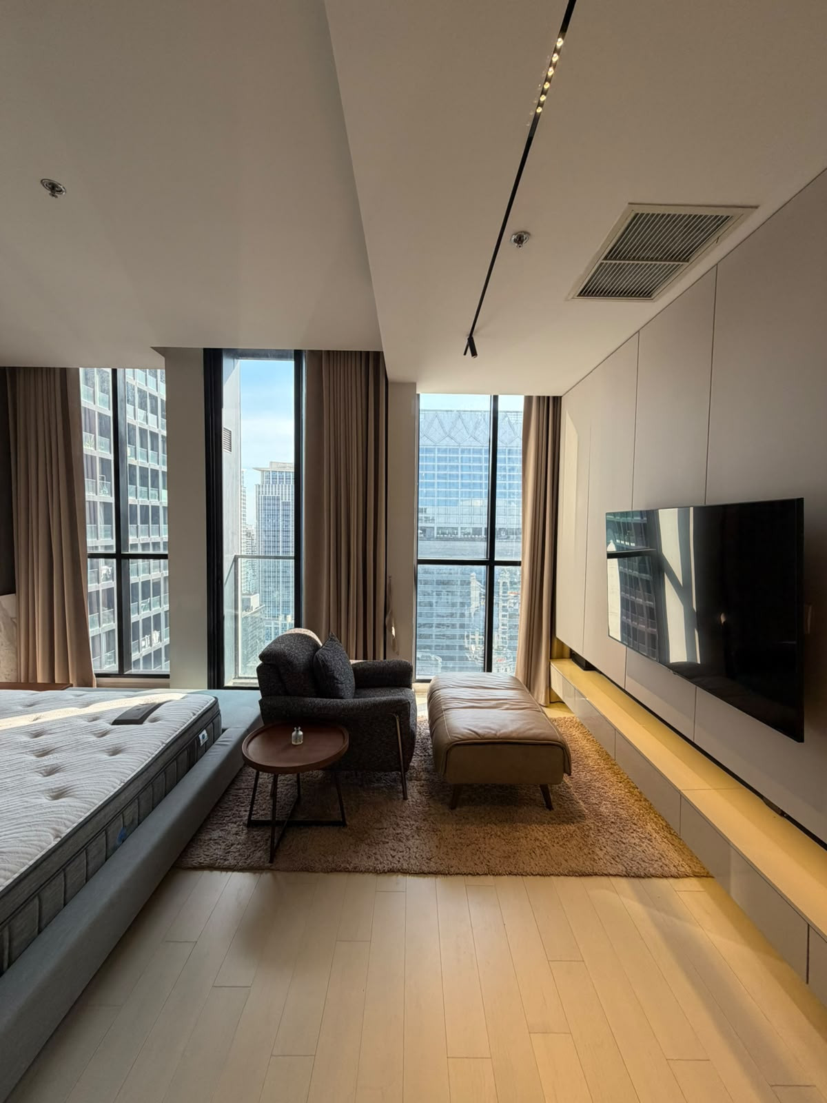 For Rent 1 BED 40K @Ploenchit – รูปที่ 2