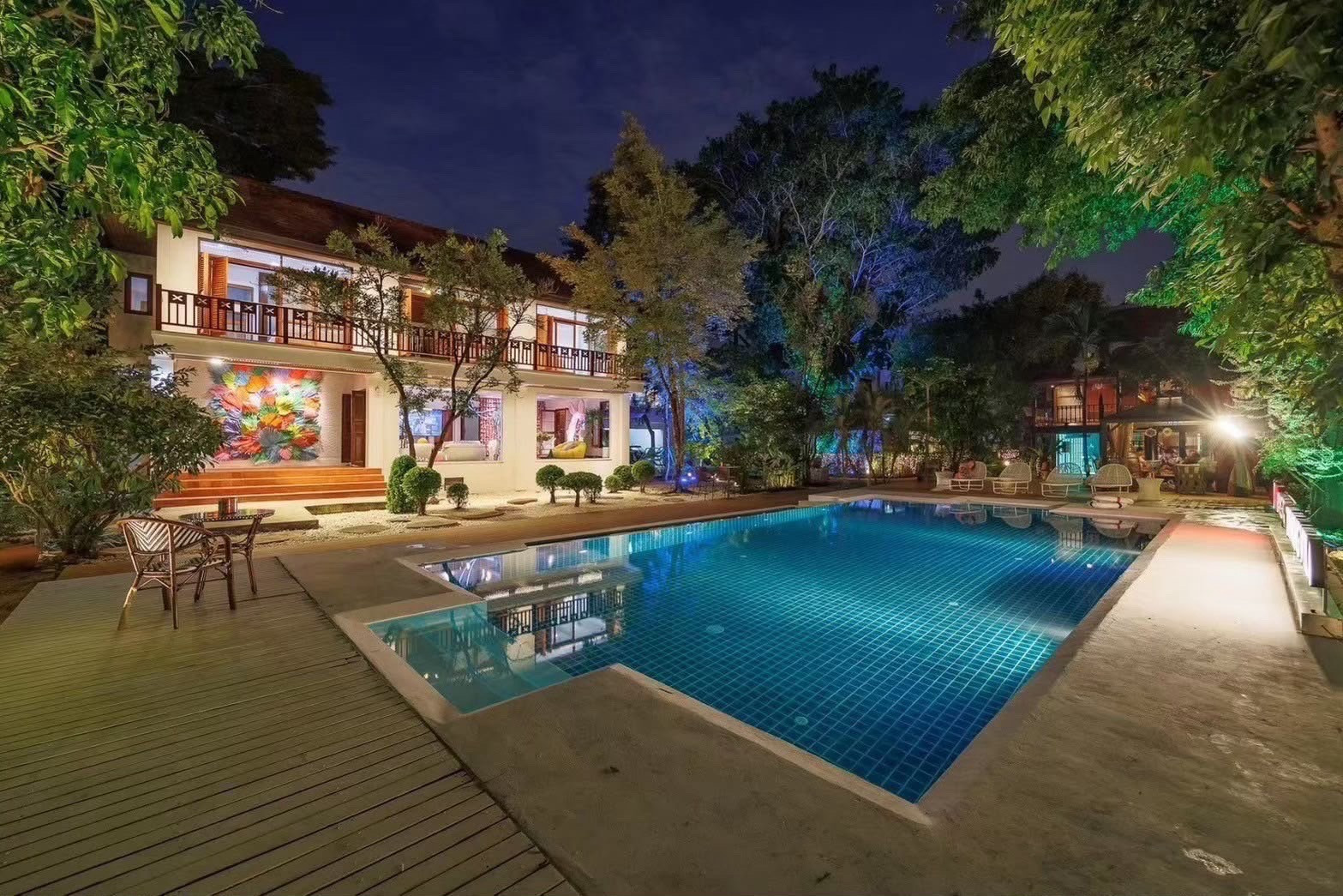LUXURY PRIVATE POOL VILLA FOR SALE&RENT IN PATTANAKARN 20