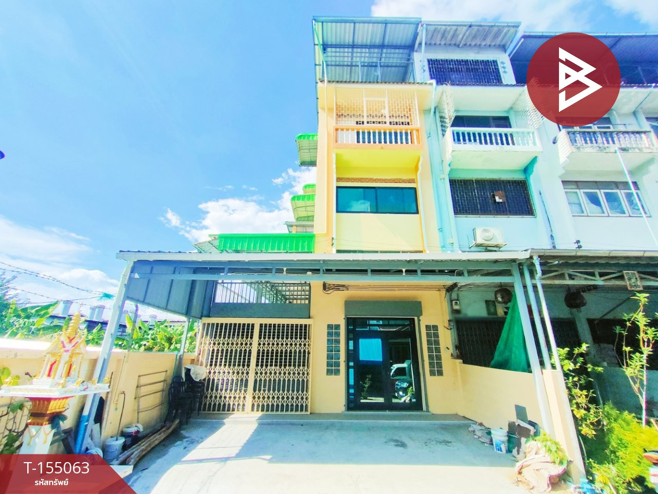 Commercial building for sale, 3 and a half floors, Udomsap Village, Rama 2, Bangkok.