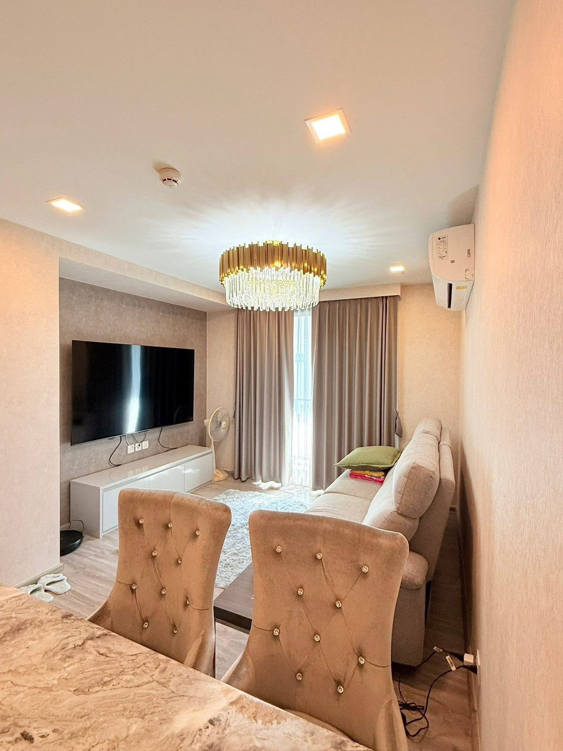 🐱🐶 Pet Friendly - Maestro 14 Siam - Ratchathewi 2 Bed 2 Bath 65 sqm 10.75 mb. Call 0968623850 🐱🐶 🐱🐶 Pet Friendly - Maestro 14 Siam - Ratchathewi 2 Bed 2 Bath 65 sqm 10.75 mb. Call 0968623850 🐱🐶