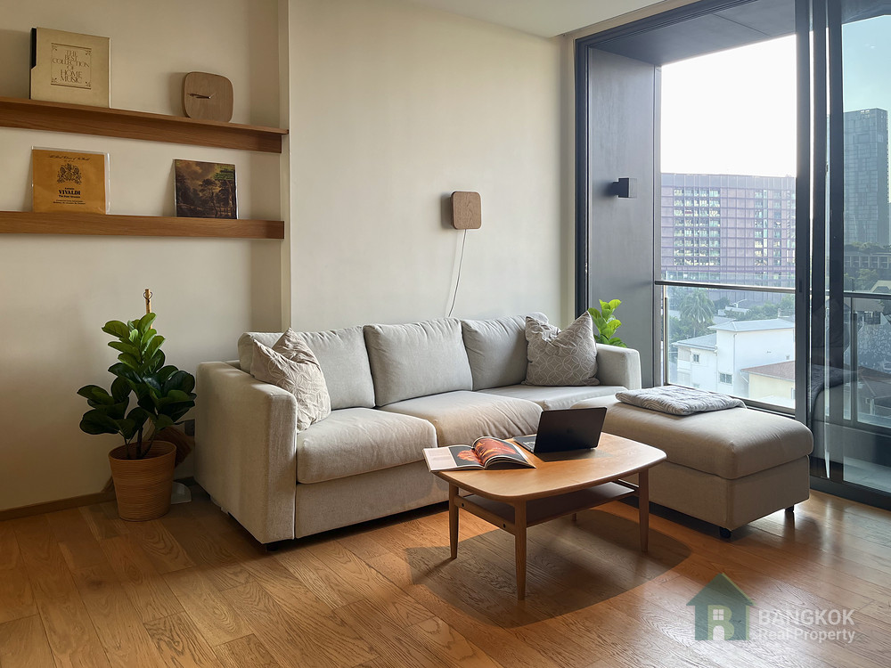BEATNIQ Sukhumvit 32 | ให้เช่าคอนโดห้องหัวมุม 1 ห้องนอน BTS ทองหล่อ