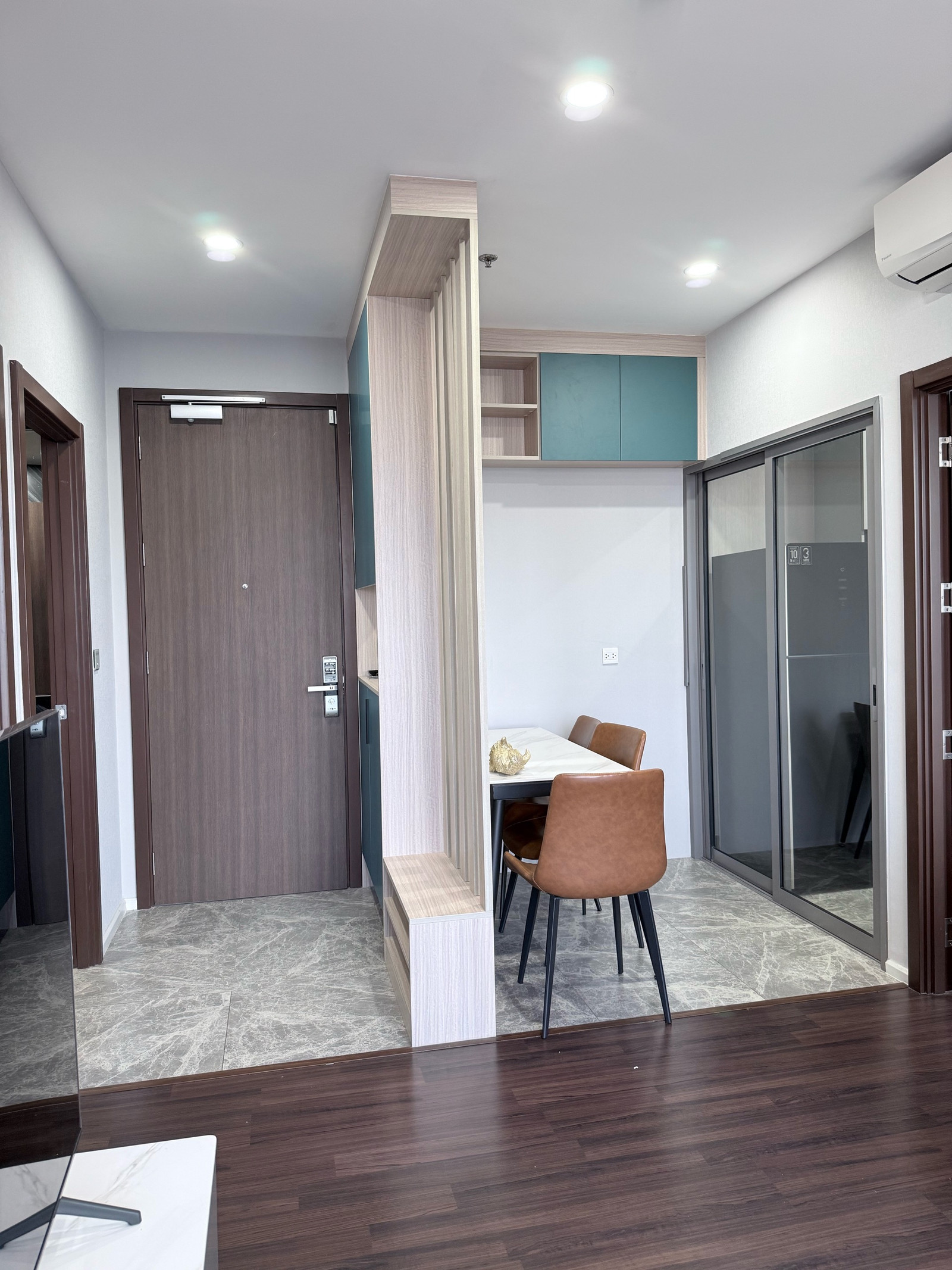 2 beds 1 bath 2 beds 1 bath