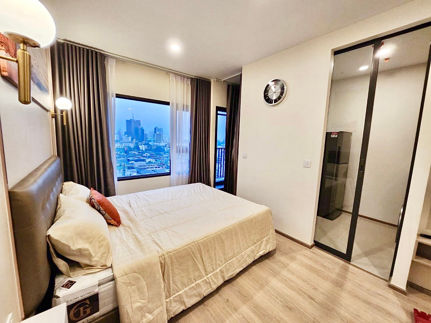 Luxury Condo for Rent | Life Rama 4–Asoke | Fully Furnished Complete Appliances | Enclosed Kitchen | Stunning Facilities & Views Near MRT Queen Sirikit & Expressway  Easy Access to BTS Asoke, Khlong Toei Silom Sathorn Chula Ploenchit Phrom Phong R – รูปที่ 2