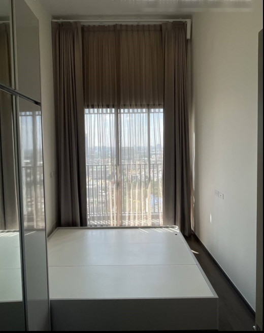 P-149894 | ให้เช่าคอนโดสไตล์ duplex ราคาสุดพิเศษ ติด BTS พหลโยธิน 24 | ไนท์บริดจ์ สเปซ รัชโยธิน ชั้น27 Line: @easythaihome 085-592-2897 