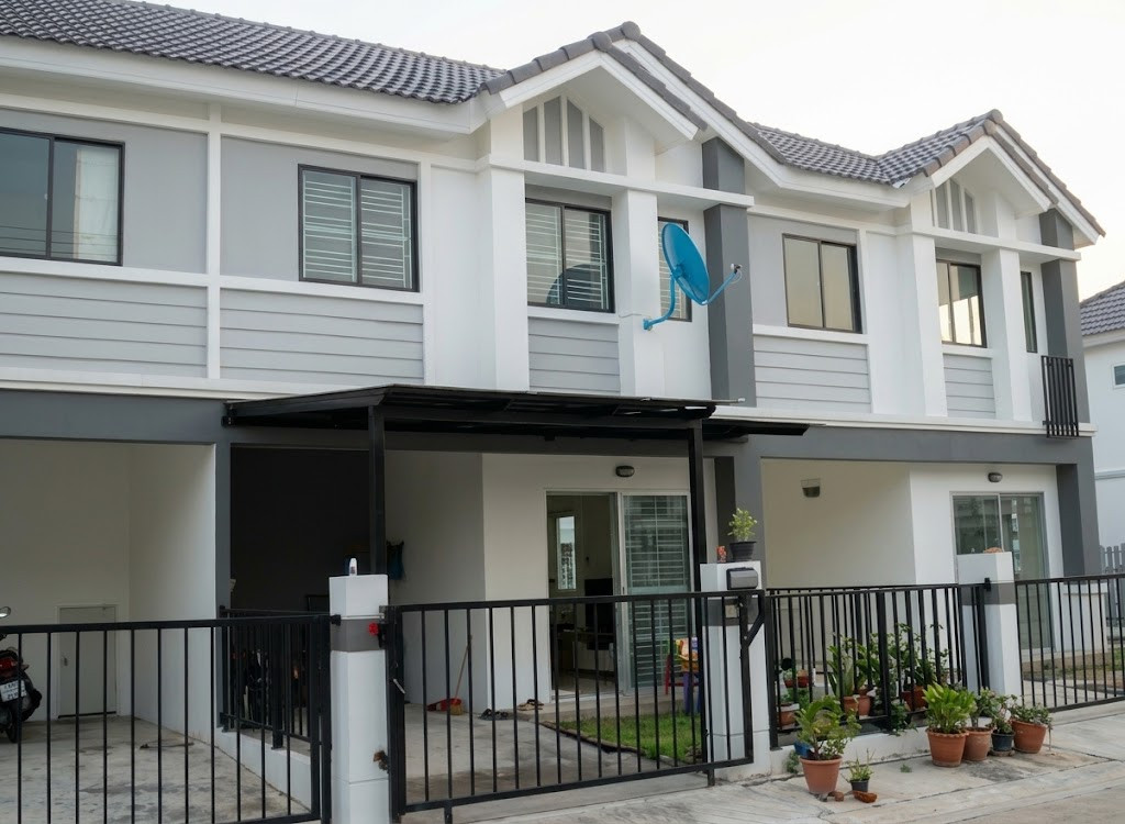 🔥 Townhouse for Sale at   Baan Pruksa 76 Kaew In–Bang Yai Soi 4  Near Talad Bang Yai MRT Station – Central WestGate