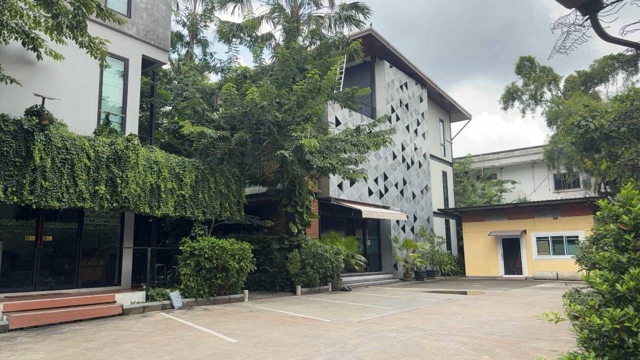 Office for rent: Sukhumvit 105 Prime Business Location🔥🍃🌟 