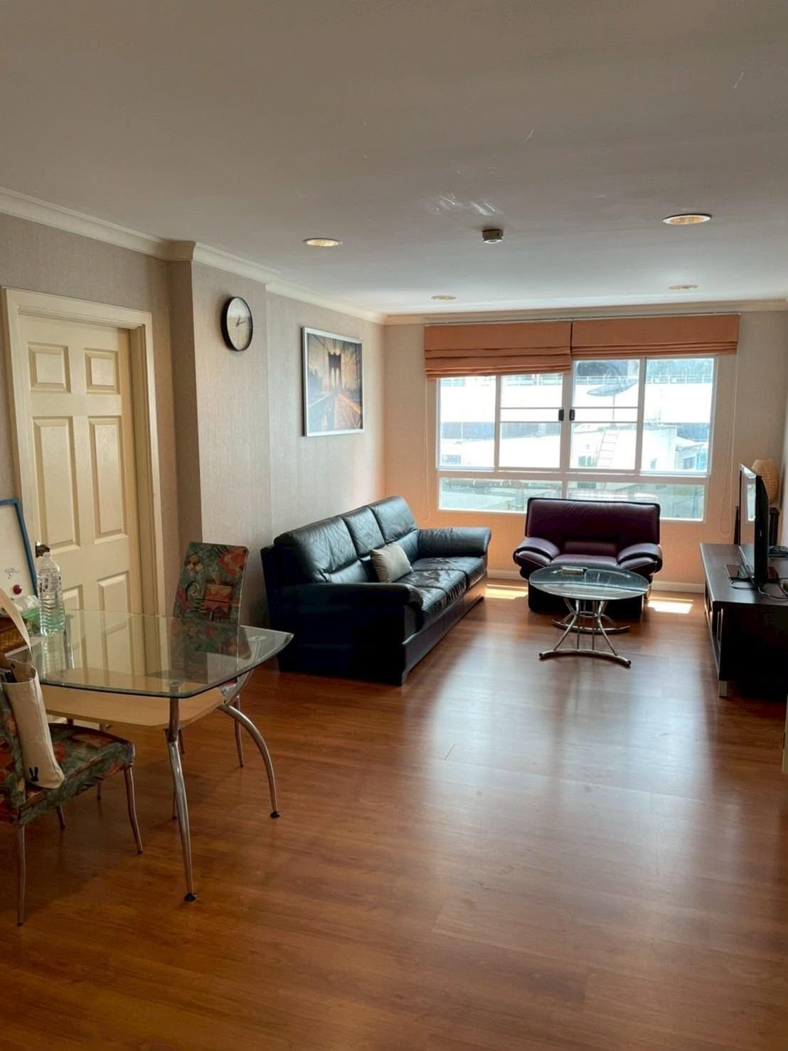 Condo for sale Lumpini Suite Sukhumvit 41 (Lumpini Suite Sukhumvit 41) 53 sq m, 1 bedroom, 1 bathroom, 6th floor, near BTS Phrom Phong 300 m. | For Sale 1 Bed 1 Bath 53 sqm, 6th floor Condo for sale Lumpini Suite Sukhumvit 41 (Lumpini Suite Sukhumvit 41) 53 sq m, 1 bedroom, 1 bathroom, 6th floor, near BTS Phrom Phong 300 m. | For Sale 1 Bed 1 Bath 53 sqm, 6th floor